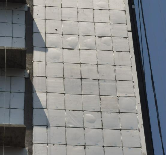 山東濟南|外墻保溫材料未按標(biāo)準(zhǔn)施工令人憂